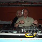 dj taz`s weekend warm up show from 29th august 2013// 2 hour mix.. electro house to hardcore techno