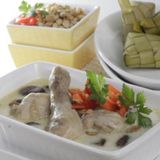 " OPOR AYAM KURMA "