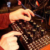 DYN & MIDI PRÉSENTÉ PAR ANAXANDER s2 ep6 spéciale Moog Mother-32