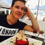 IBIZA LIVE RADIO - The Interviews - One Hour with STEVEN JONES - 13th August 2015 -
