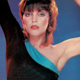 Pat Benatar vs. Jordin Sparks "Why Does Love Always feel like a Battlefield?"