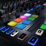 Dj Fagan-4 decks and a turntable traktor s8 2016