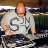 Chuck P. Presents Soulful Grooves!!!!!