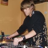trevor matthews ~ on decks ~ may 2005 issue ~ phocas.net