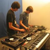 Raresh & Praslea @ GrooveOn Radio (18.12.2012)