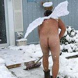 Pig&Dan Naked in the Snow mix (earlier)