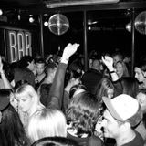 MONDAY 'Le Bar Rouge' 2011/01/17 Fullscale & Deejay KID