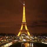 Bajo el cielo de París - La sangre tira....