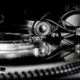 Live Siesta radio show on Select UK Radio. London. 24.06.2012