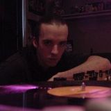 DJ Aldrin ~ on decks ~ april 2005 issue ~ phocas.net