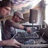 Dj AnimA vs Dj NtShanti: Earthquake, october 2012 (Oui-R1 Family)