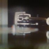 L.mar hypnotize from his plastic on the turning decks