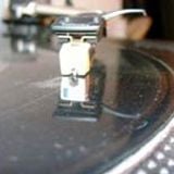 Dj Essence UK Garage mix 50 tracks to get you in the mood !