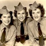 The Andrews Sisters Radio Show with Bing Crosby, Gabby Hayes / 12.31 1944