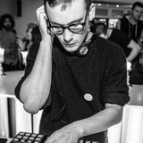 DESK @ La Rotonde Louise (Cadran Liège) - Warmup MissKittin - 14.02.15