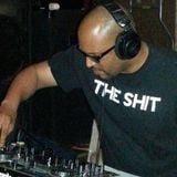 A Little Ufo DJ RON C