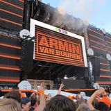 Armin Van Buuren - Live at 538 Queensday Museumplein 04-30-2011