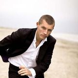 Interview with comedian Des Bishop - The Live Peep Show on Bondi FM
