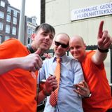 06 Electric Twins vs Tenz live recording van Koninginnedag bij Grandcafé Remember.