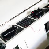 Mainly 91-92 all vinyl old skool mix