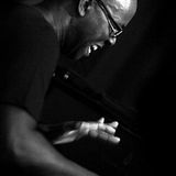 Notes & Tones with UK pianist, Robert Mitchell 12 September 2013