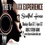 2 TURNTABLES AND A MIXER LIVE ON HSR