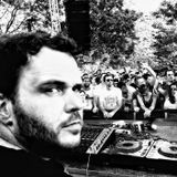 Ian Pooley @ Nautilus Club (Drvenik / Croatia 07.08.2004)