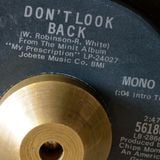 DON'T LOOK BACK - Le Fonque 2011-01-01