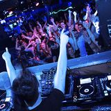 Thomas Coastline live @ Neprakta, Most, CZ with Emma Hewitt live, PART 01