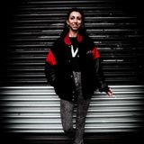 Mia on MEATtransMISSION - 001