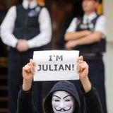 120728_ROOD_Operaplein_Keek_RatingAgencies_Dexia_Assange