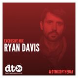 Mix of the Day: Ryan Davis for Data Transmission