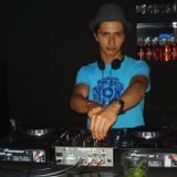 Play & run-Mixed by-Bizzare bass-2013