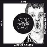 À DEUX DOIGTS