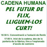 Cadena humana per protestar contra l’ERO d’Ercros Flix.