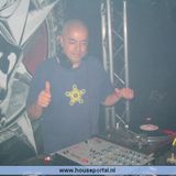 TEKNO2432013 brainiegek On The Wheels Of Steel 4 17 Years now.mp3(45.2MB)