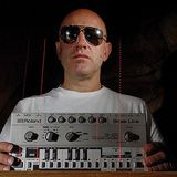 Rennie Pilgrem - Essential Mix (27 nov 2005)
