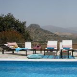La Vanidad Pool Session