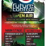 Dry-rot_&_MC Embryo_live_at_FUTURE_CONTROL_OpenAir_2012