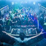 Matt Bukovski - Surrounded 047