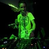 Simon Patterson V's Thomas Bronzwaer - Thumpin Resound (Tony Hutchinson Bootleg)