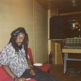 DENNIS BROWN - LIVE IN PARIS, FRANCE 1988