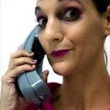 Call Center: mujeres fuera de servicio
