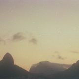 Música brasileira: a natureza, o Rio de Janeiro e o calor ( 70`s, 80`s Brazilian funk/groove).