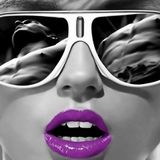 Caroline Banx spread love mix