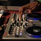 Dj Kofi-M "Hio hip hop vibes in my House"