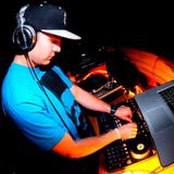 Sam F - Redbull DJ Master Mix @ Motiv 5/17/2012