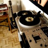Saite Zwei - I Like The Records That I Play - #001