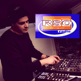 Into The Groove #002