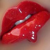 Electronic Kiss